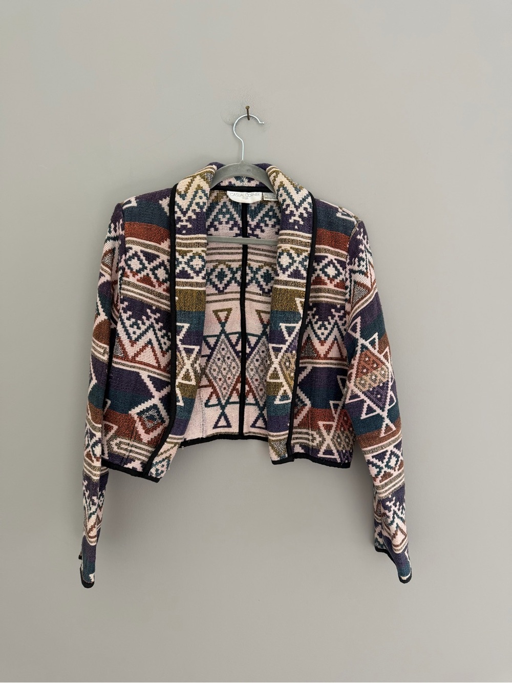 Size Medium, Southwest Aztec Tapestry Cropped Jacket